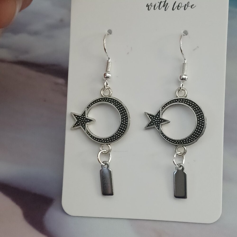 NWT HANDMADE SIMPLY CELESTIAL SILVER EARRINGS